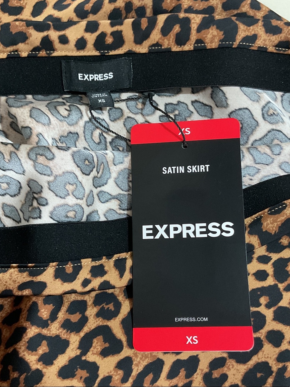 Express Women's Leopard Print Midi Skirt in Brown and Black - Picture 4 of 4